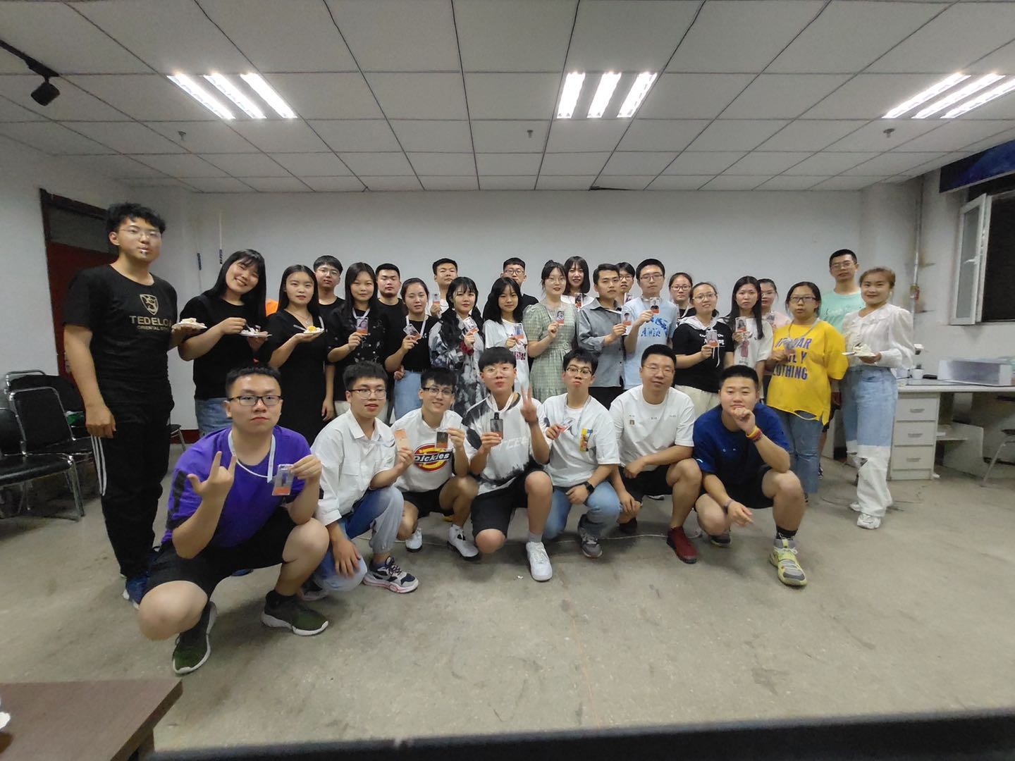336c244d1e9edc5cfef9744ce5185d6.jpg