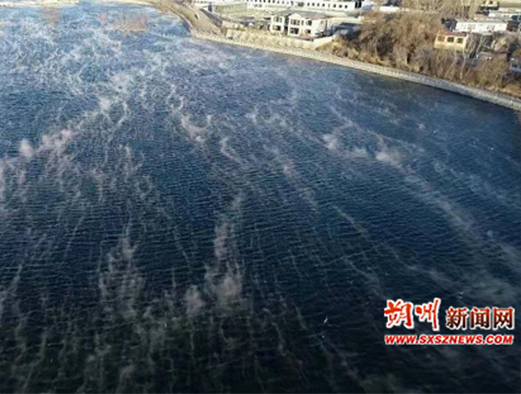 气温骤降 神头泉现“桑干冬暖”美景