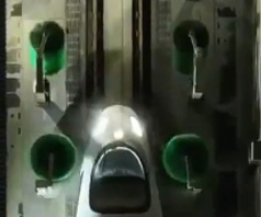 硬核洗车！
