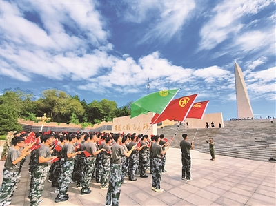 华阳集团：追寻红色足迹 传承奋斗精神 